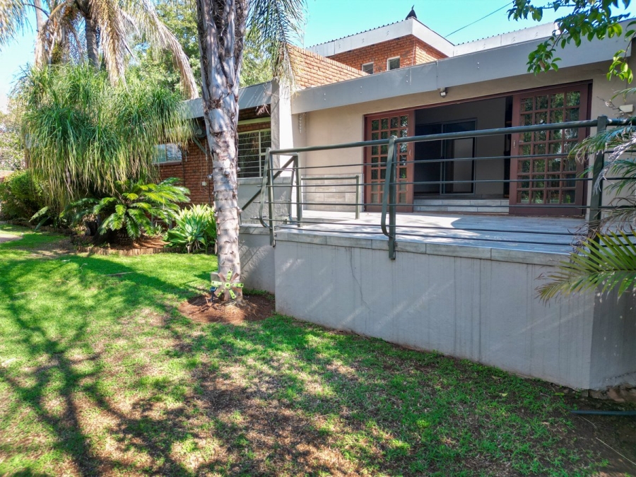 4 Bedroom Property for Sale in Ifafi North West